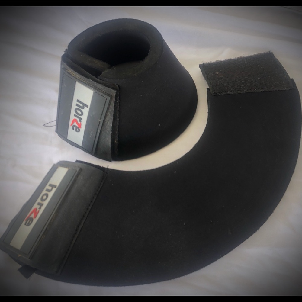 🎁✈️😊🐴Horze, Black, Bell Boots🐴